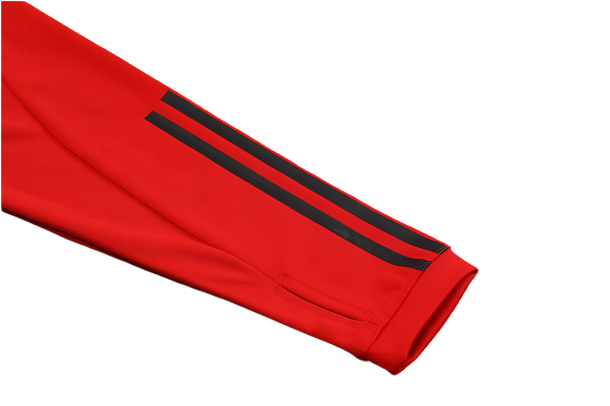 Men’s Red Manchester United Tracskuit Set